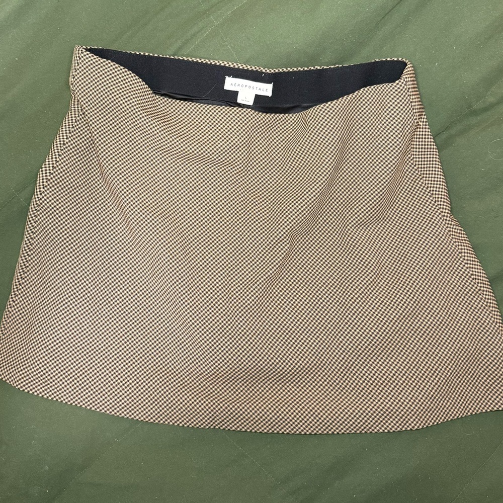 Aeropostale Black and Tan Checkered Skort